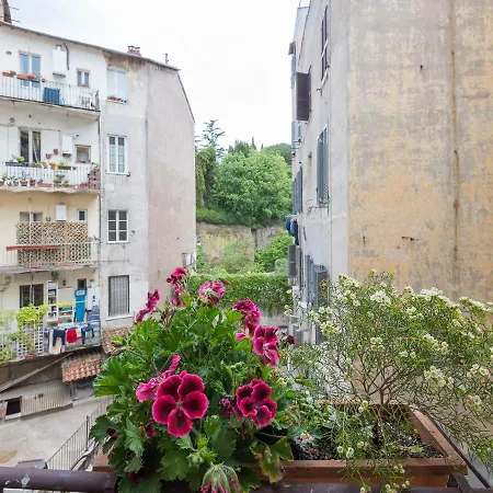Colosseo Apartment *